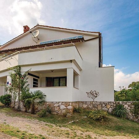 Gorgeous Apartment In Brsec With Kitchen Zewnętrze zdjęcie